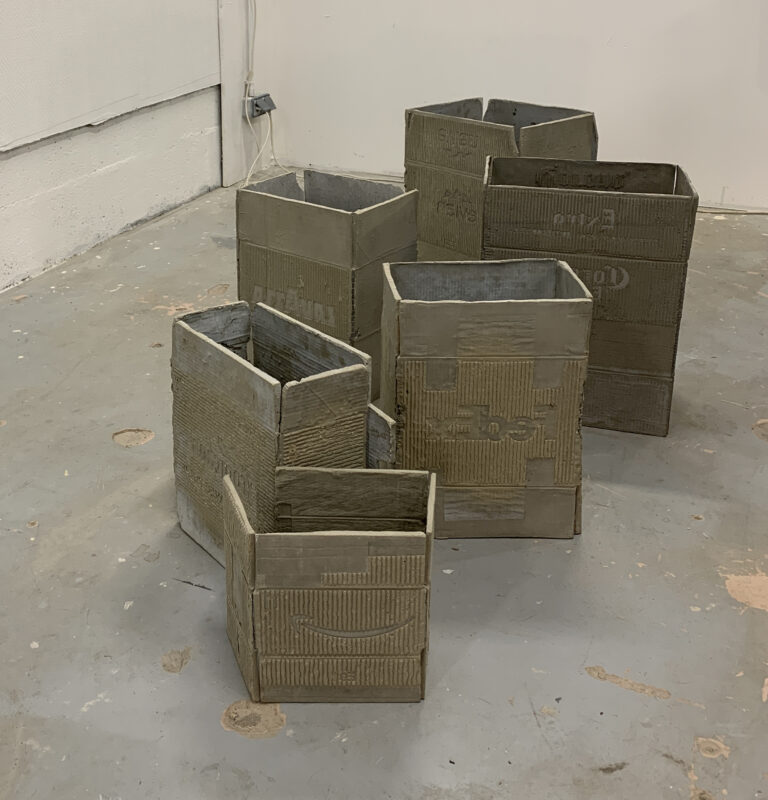 Concrete and metallic mesh. Varying measures, (2017 - à aujourd'hui)